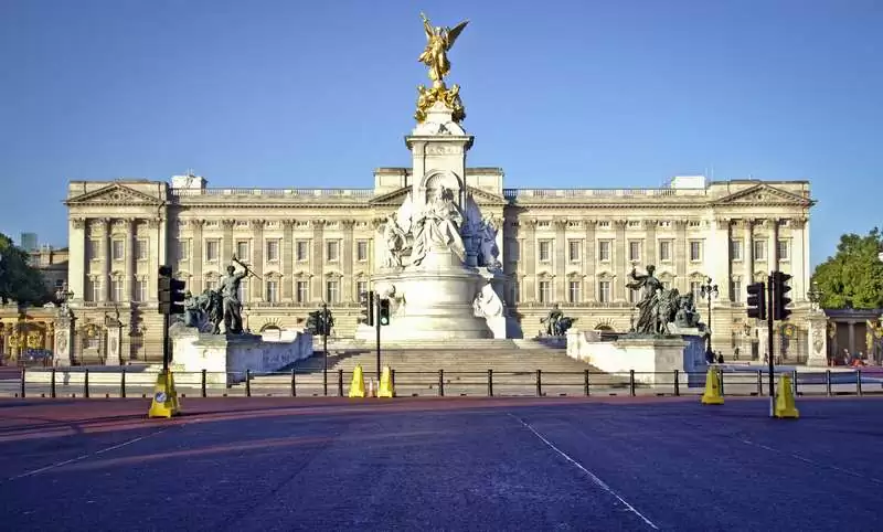 Buckingham Palace, London View