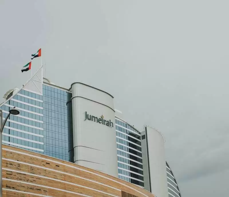 Dubai's Modern Architecture Skyline For Canadian Job Seekers