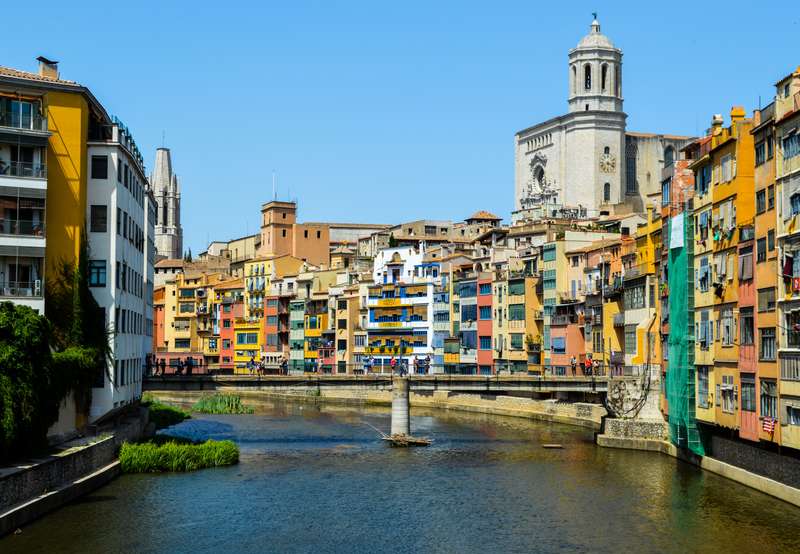 Girona's Riverside Charm: Jobs In Spain For Americans