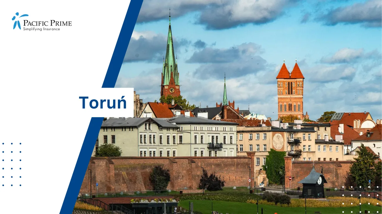 Image of Historic Cityscape Of Toruń With Medieval Towers, Poland with text overlay of "Toruń"