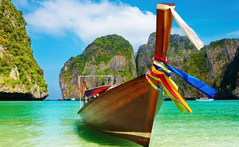 Idyllic Beach Bliss: Thailand's Tropical Escape