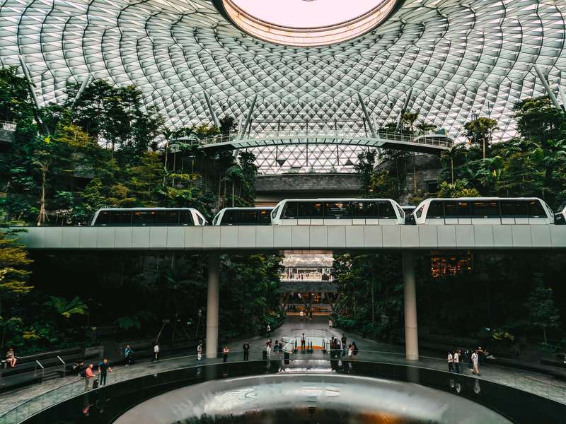 Jewel Changi Airport: Vibrant Singapore Hub