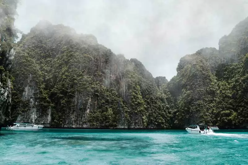Krabi's Viking Cave: Natural Wonder