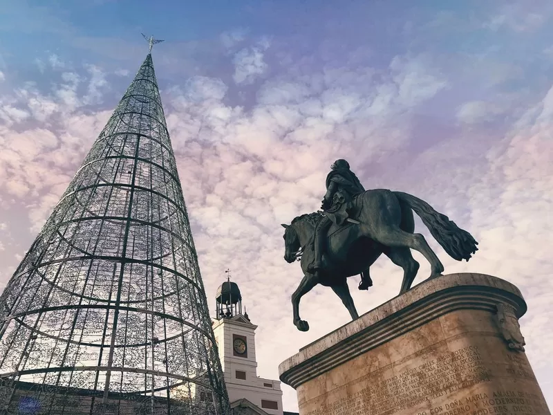 Madrid Horse Statue by Building