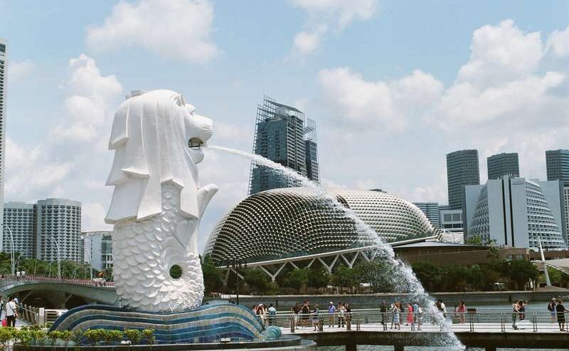 Merlion & Orchard Spring: Singapore's Digital Nomad Scene!