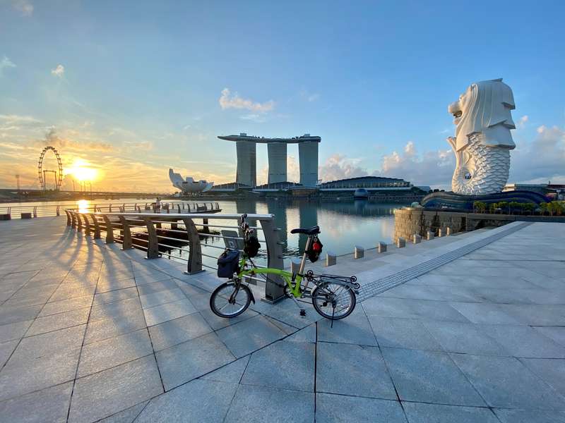 Morning At Merlion Park, Singapore: Capturing The Sun's Rays