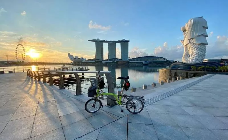 Morning Sun At Merlion Park - Singapore