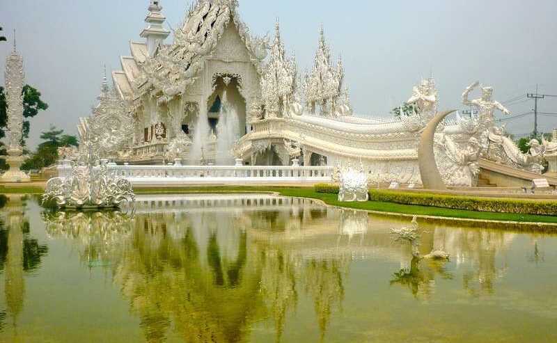 Rong Khun Temple: Chiang Mai's White Beauty