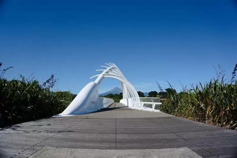 Stunning Te Rewa Rewa Bridge, New Plymouth