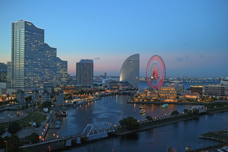 Yokohama Cityscape With Ferris Wheel